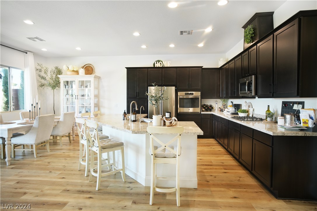 382 Sapphire Rock Avenue