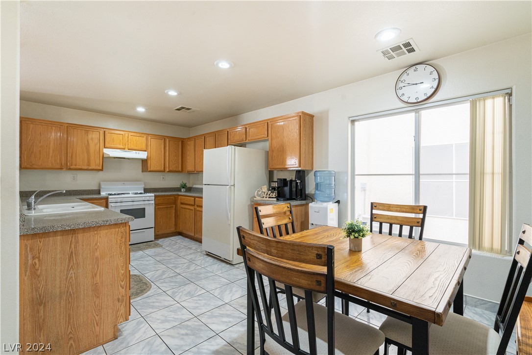 5930 Balsam Pine Drive