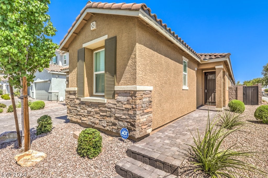 7488 Mojave Wind Avenue