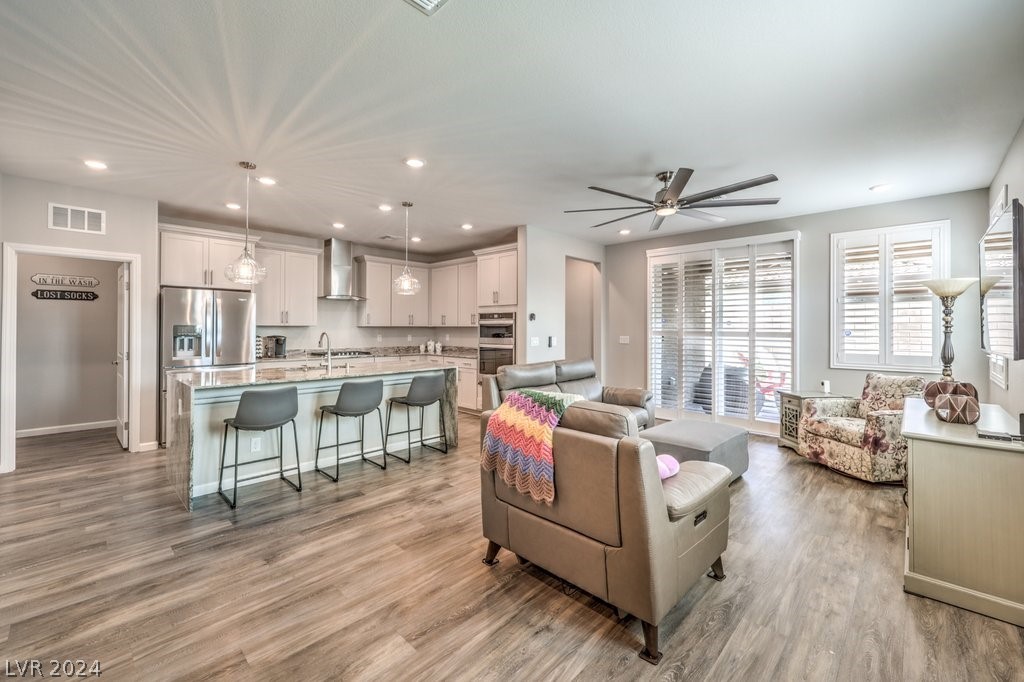 7488 Mojave Wind Avenue