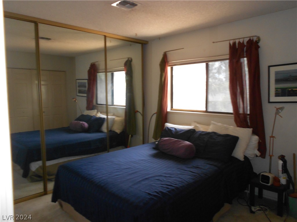 2404 La Solana Way