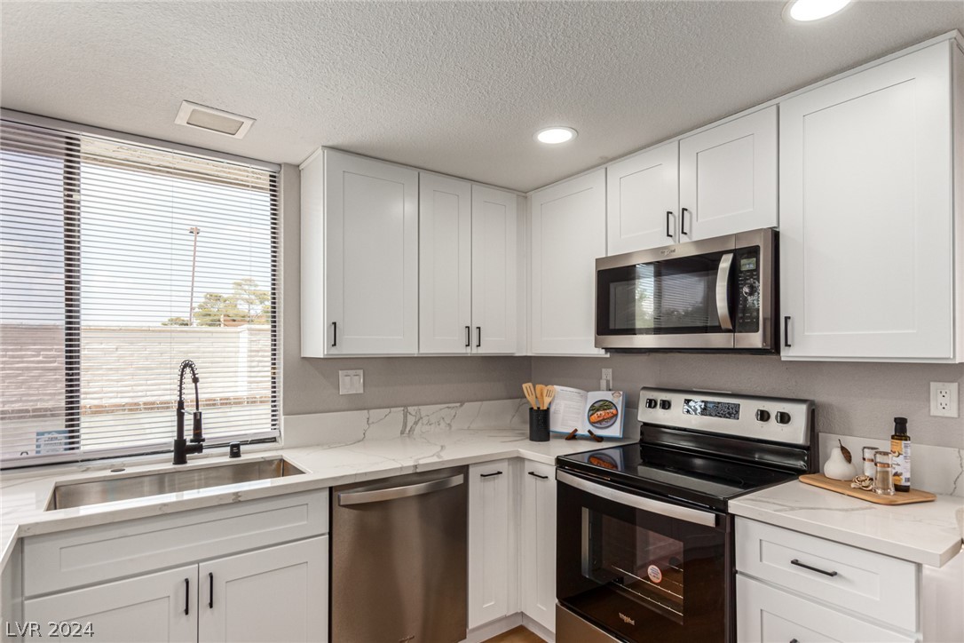 3162 Pradera Circle