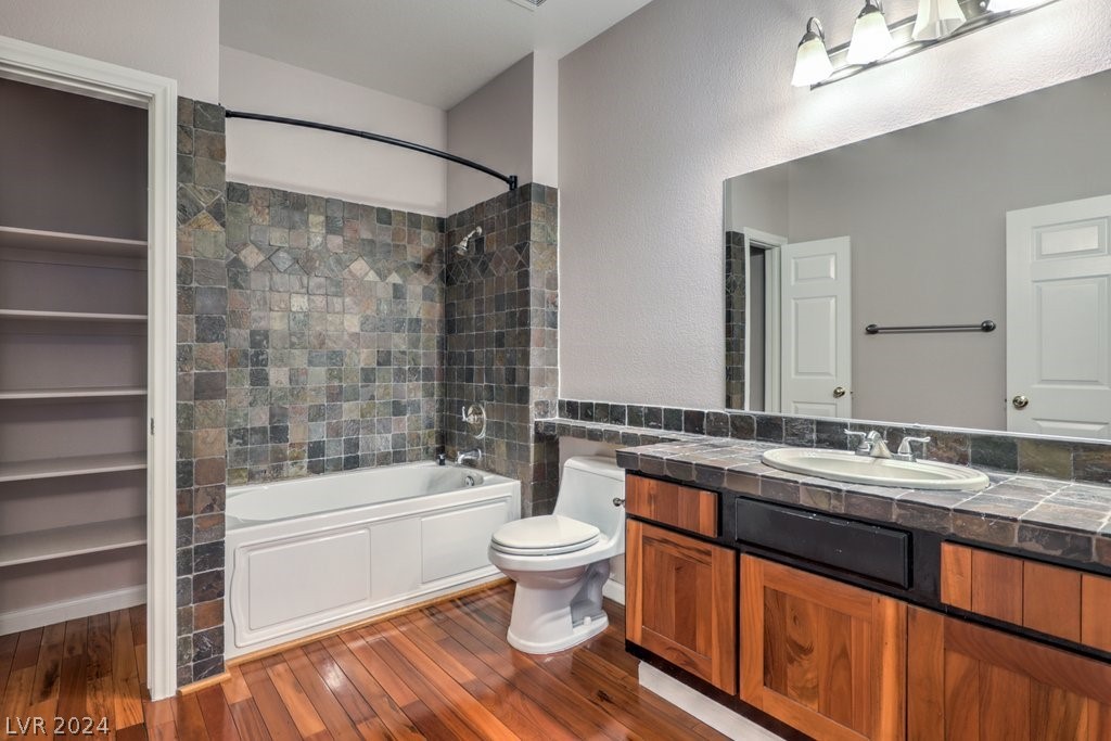 5250 South Rainbow Boulevard 2162
