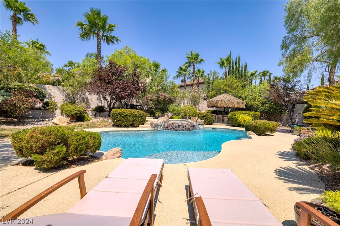 3035 Lullingstone Street