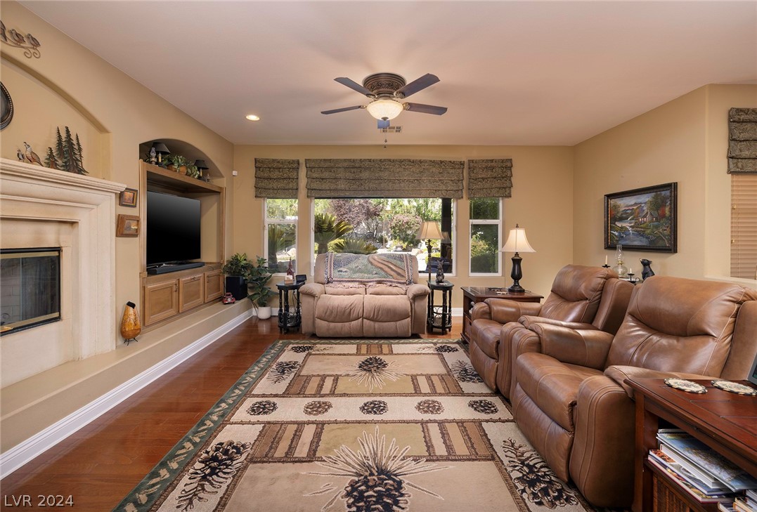 3035 Lullingstone Street