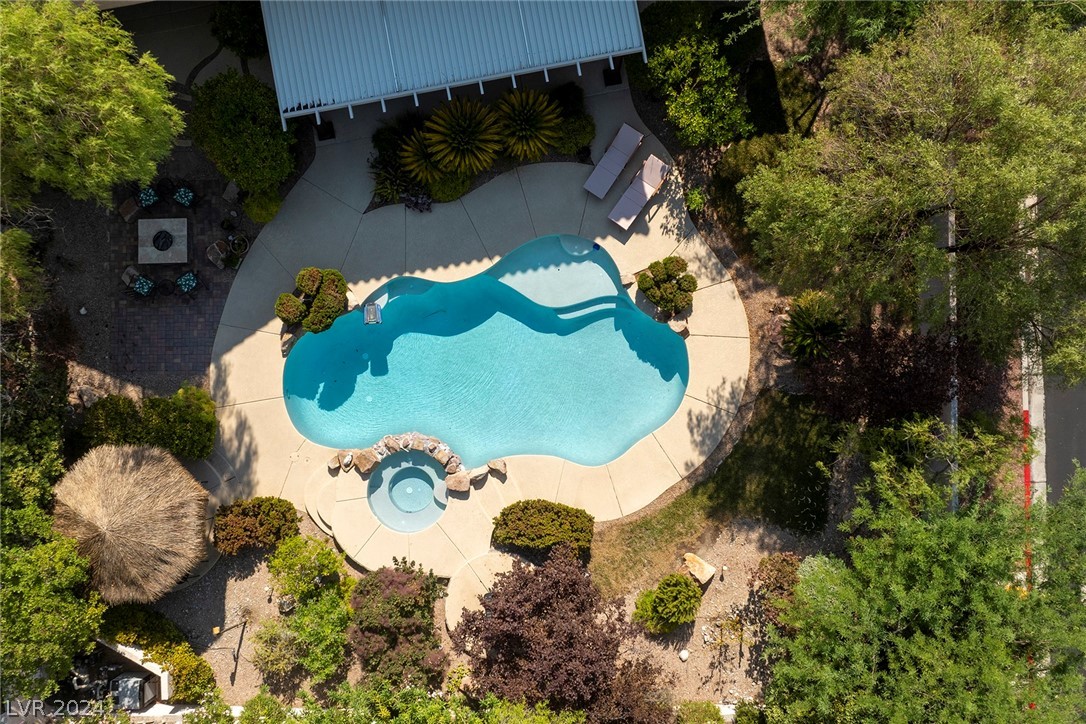 3035 Lullingstone Street