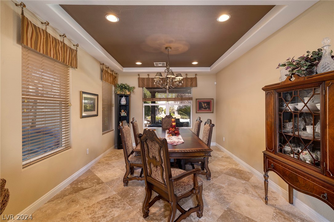 3035 Lullingstone Street