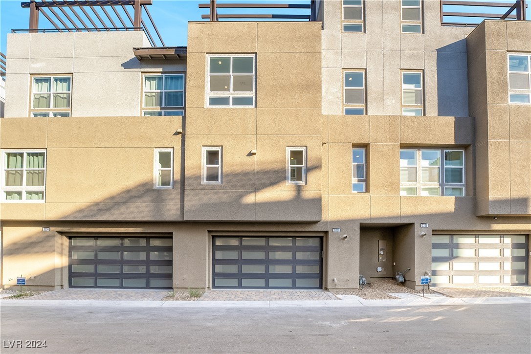 3328 Esker Ridge Avenue