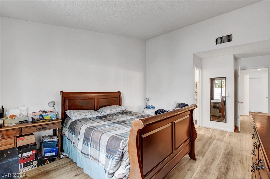 2424 Millcroft Drive