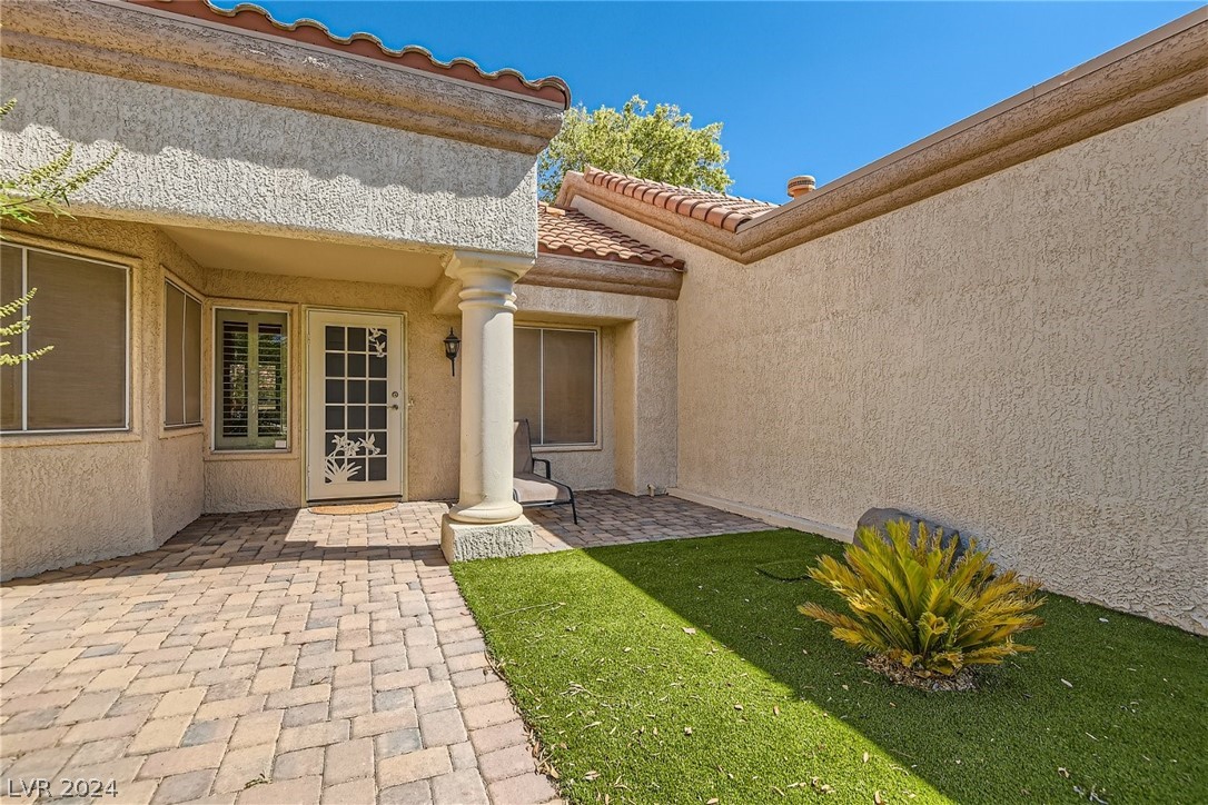 9036 Villa Ridge Drive