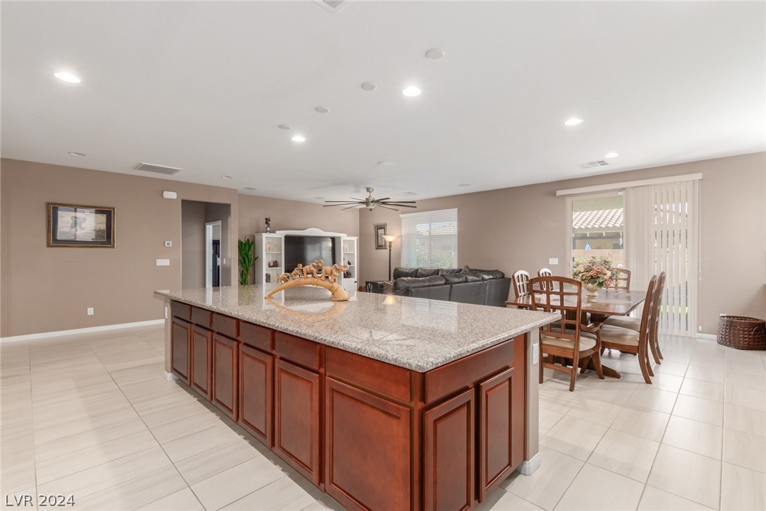 5601 Silver Cascade Avenue