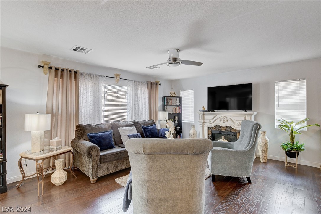 20 Pine Blossom Avenue