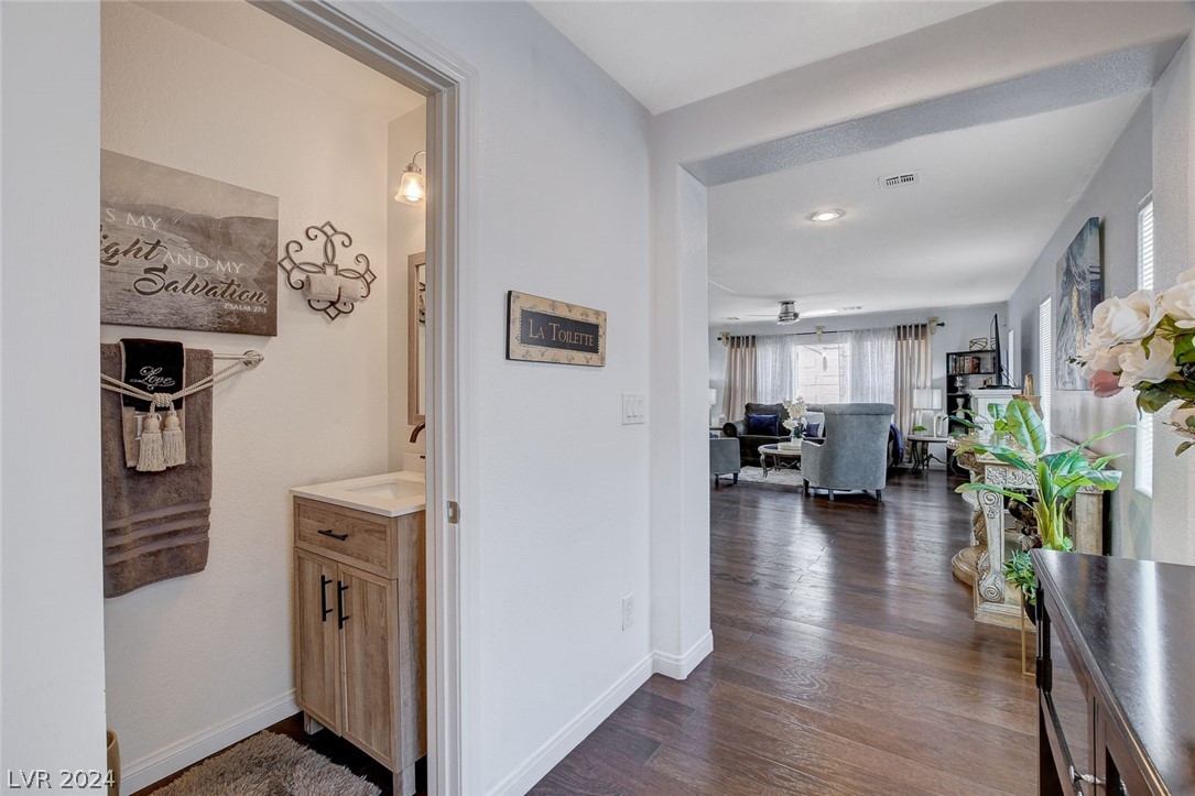 20 Pine Blossom Avenue