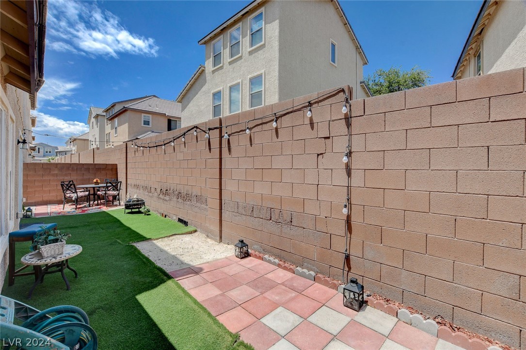 20 Pine Blossom Avenue