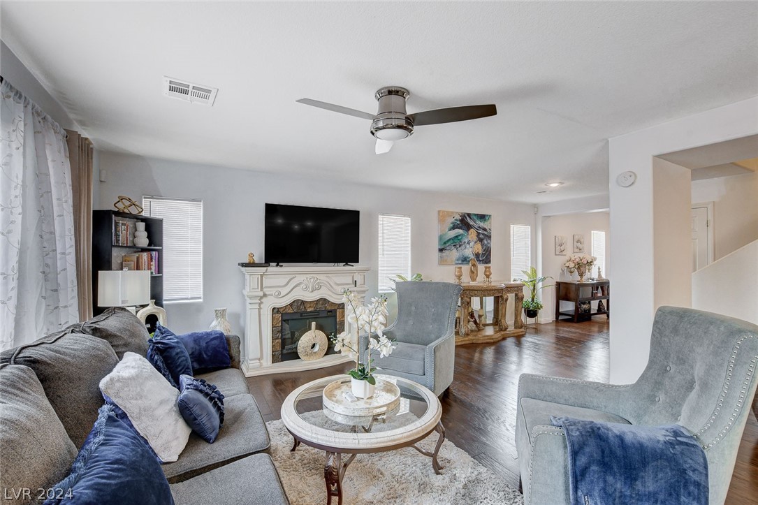 20 Pine Blossom Avenue
