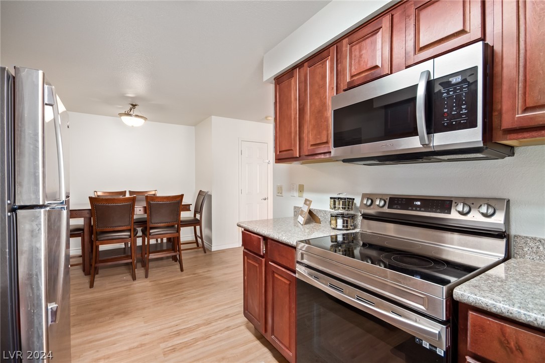 4390 Sandy River Drive 14