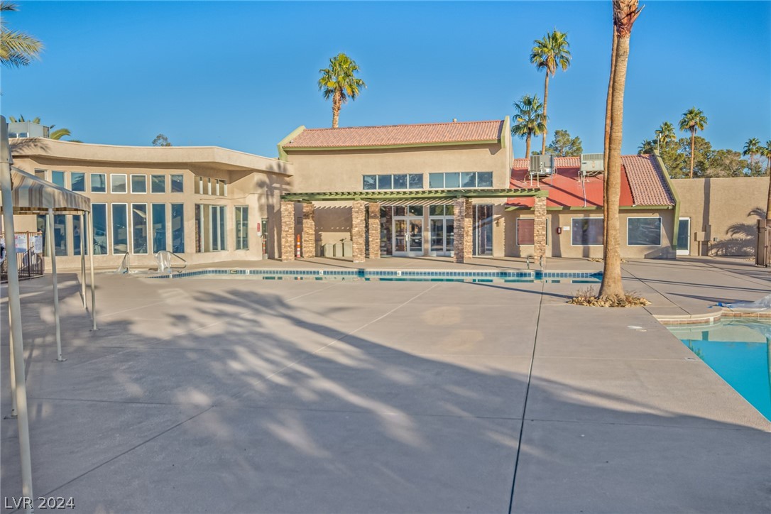 4390 Sandy River Drive 14