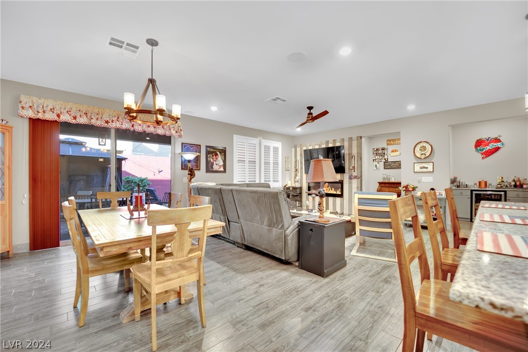 932 Riverlawn Place