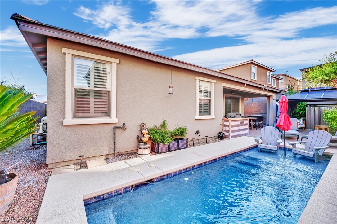 932 Riverlawn Place
