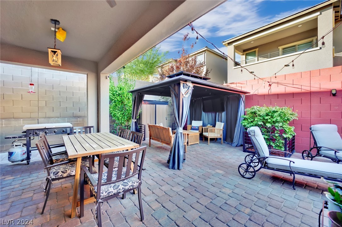 932 Riverlawn Place