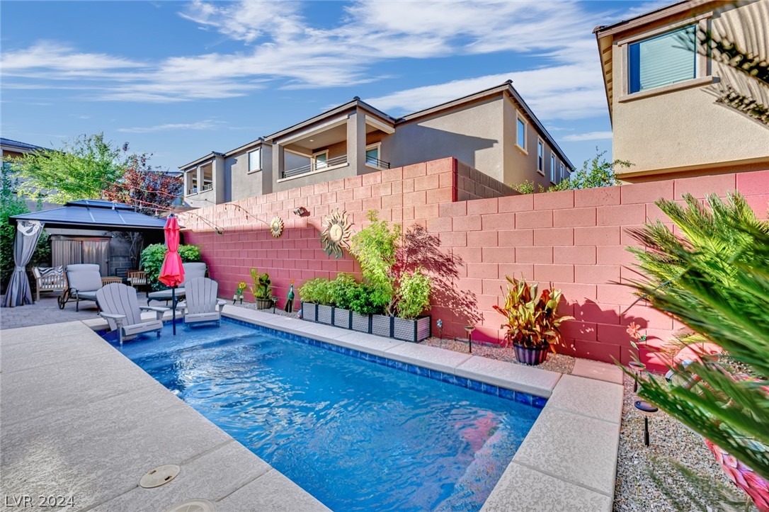 932 Riverlawn Place