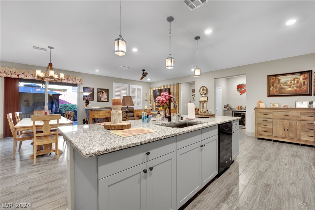 932 Riverlawn Place