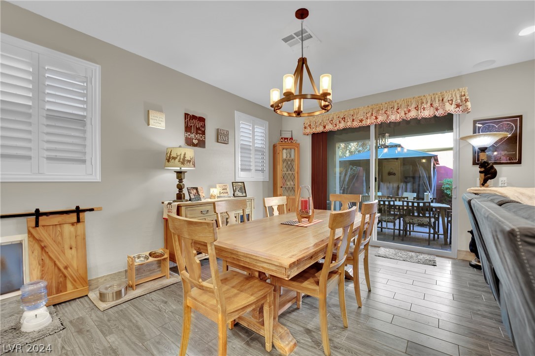 932 Riverlawn Place