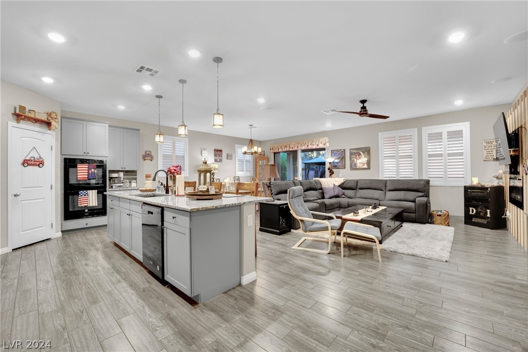 932 Riverlawn Place