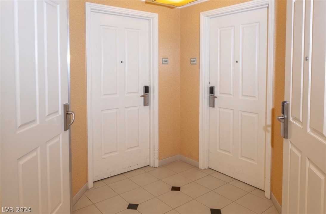 145 East Harmon Avenue 1118