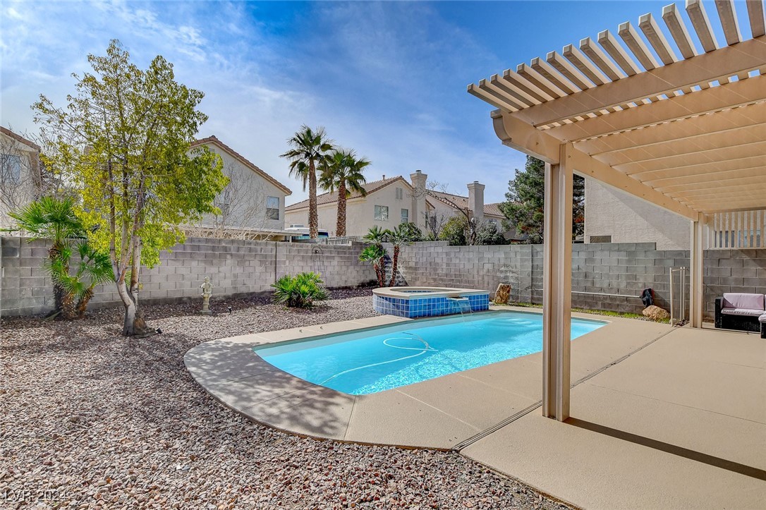 8329 Maplestar Road