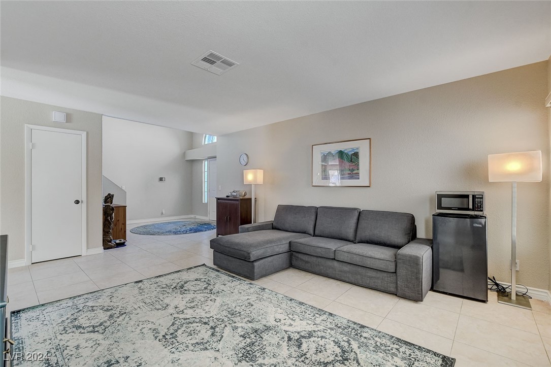 8329 Maplestar Road