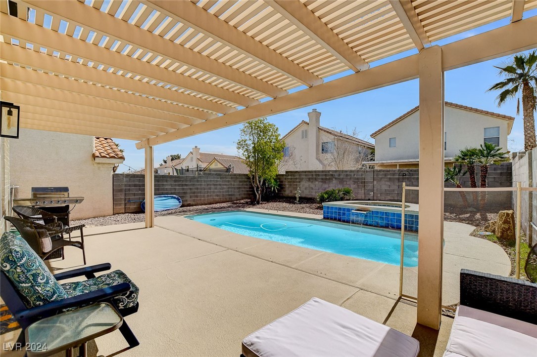 8329 Maplestar Road