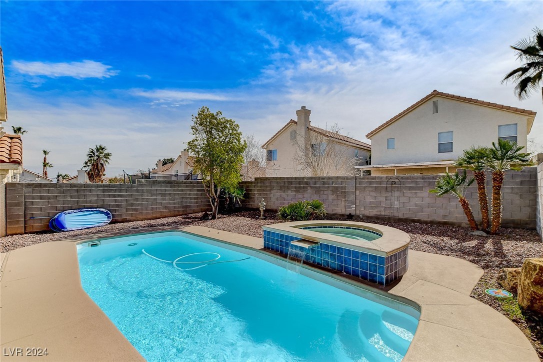 8329 Maplestar Road