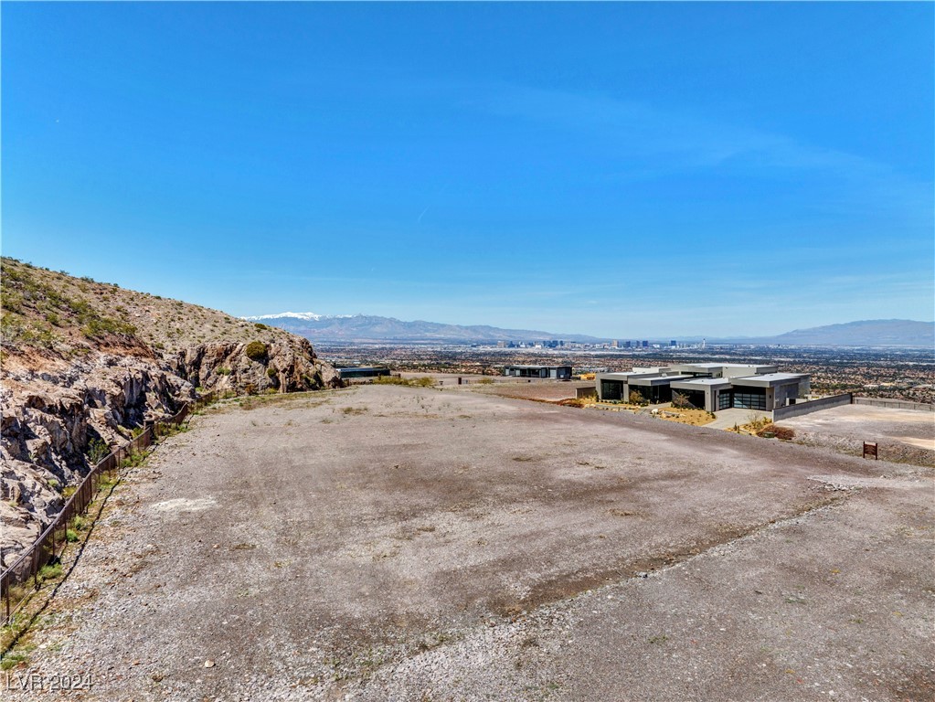 5 Chisel Crest Court