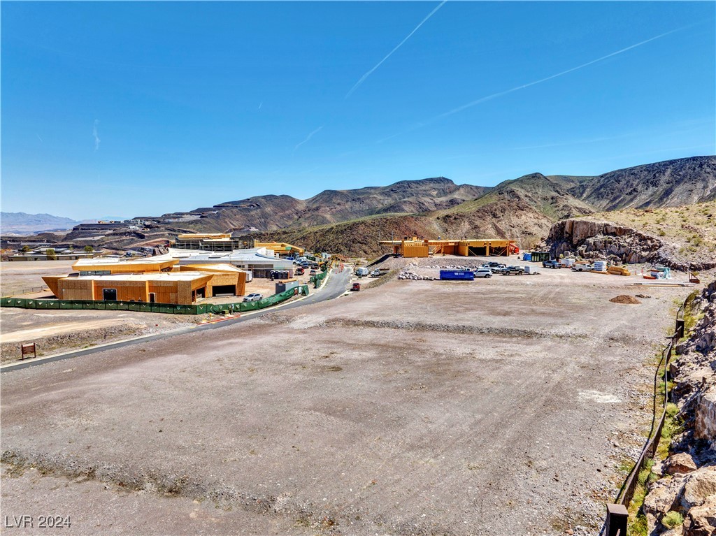 5 Chisel Crest Court