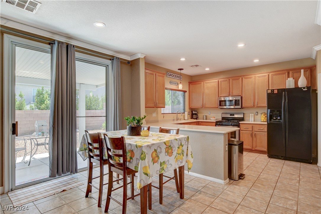 10471 Cook Bluff Avenue