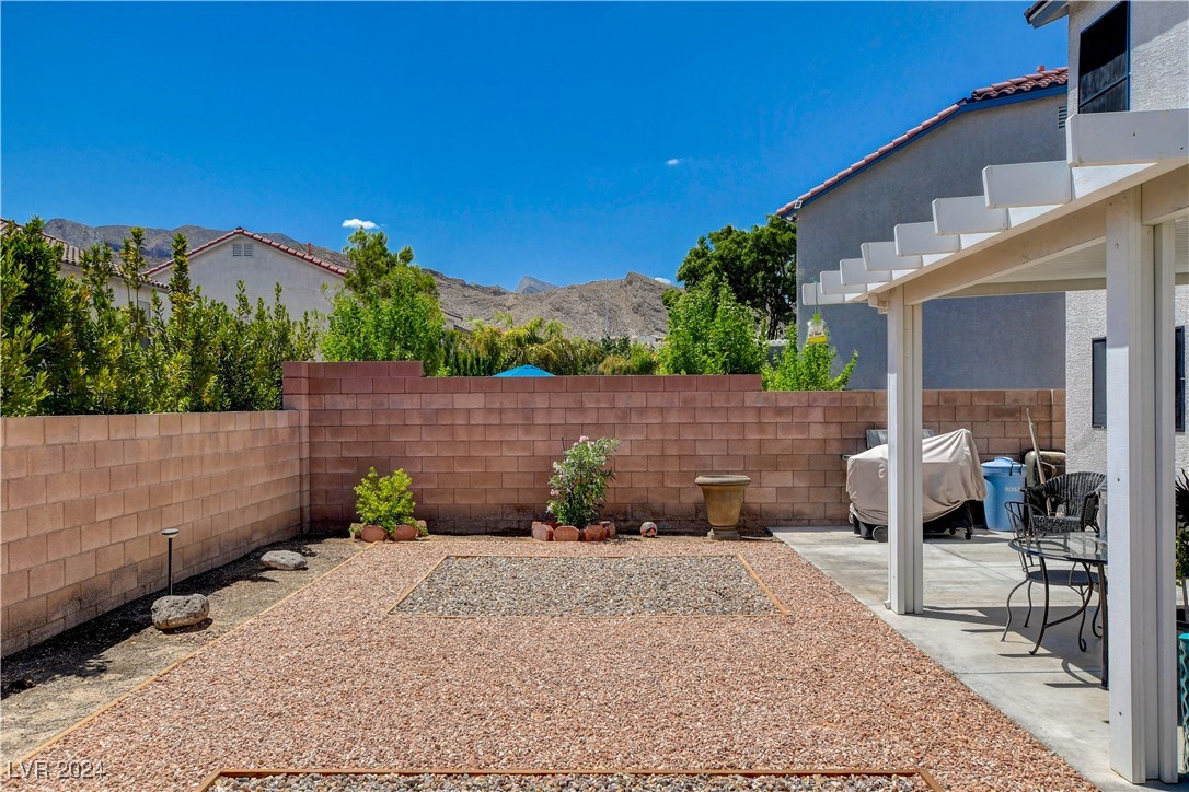 10471 Cook Bluff Avenue