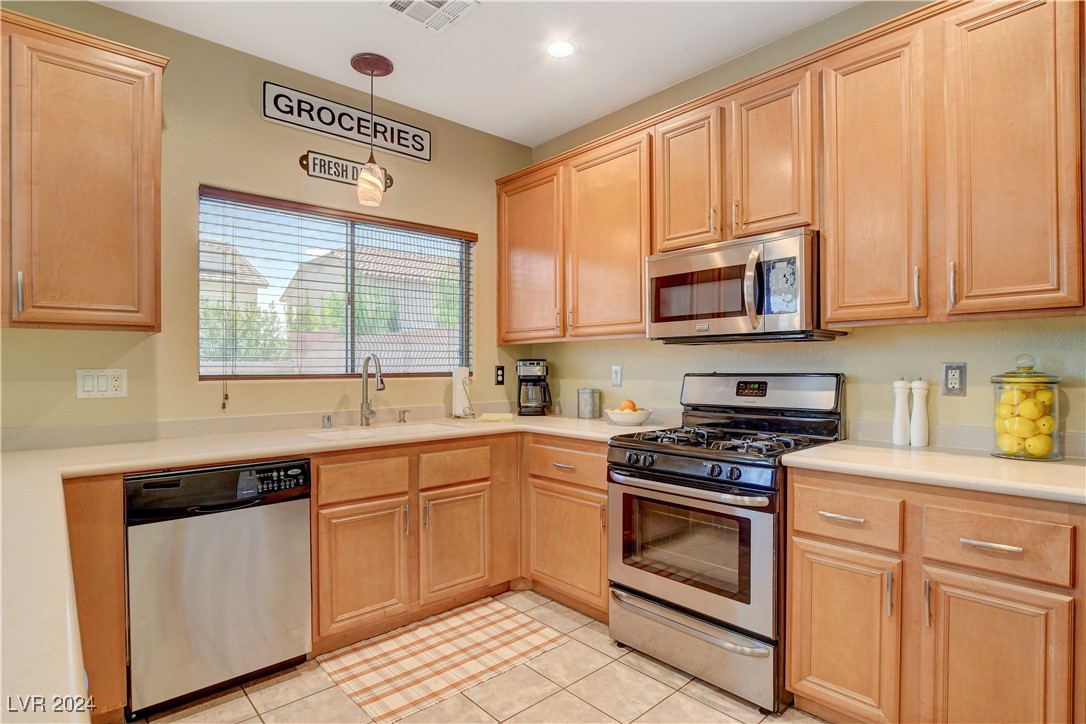 10471 Cook Bluff Avenue