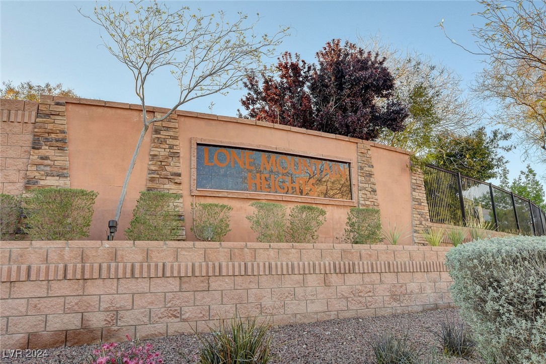 10471 Cook Bluff Avenue