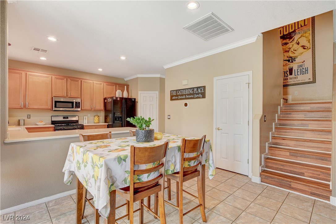 10471 Cook Bluff Avenue