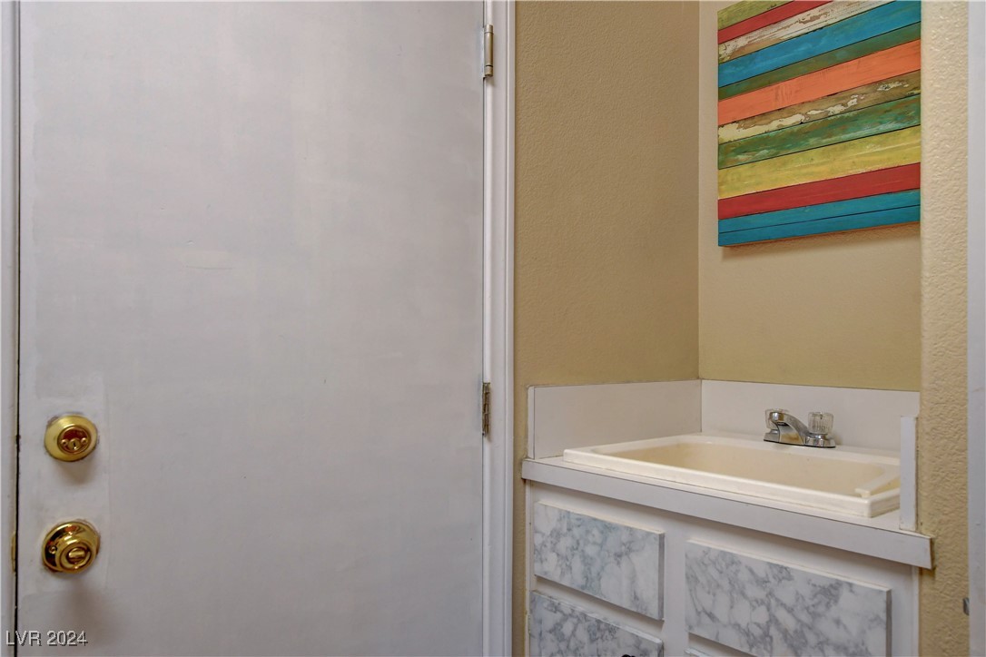 10471 Cook Bluff Avenue