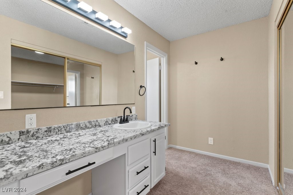 851 West Calvada Boulevard