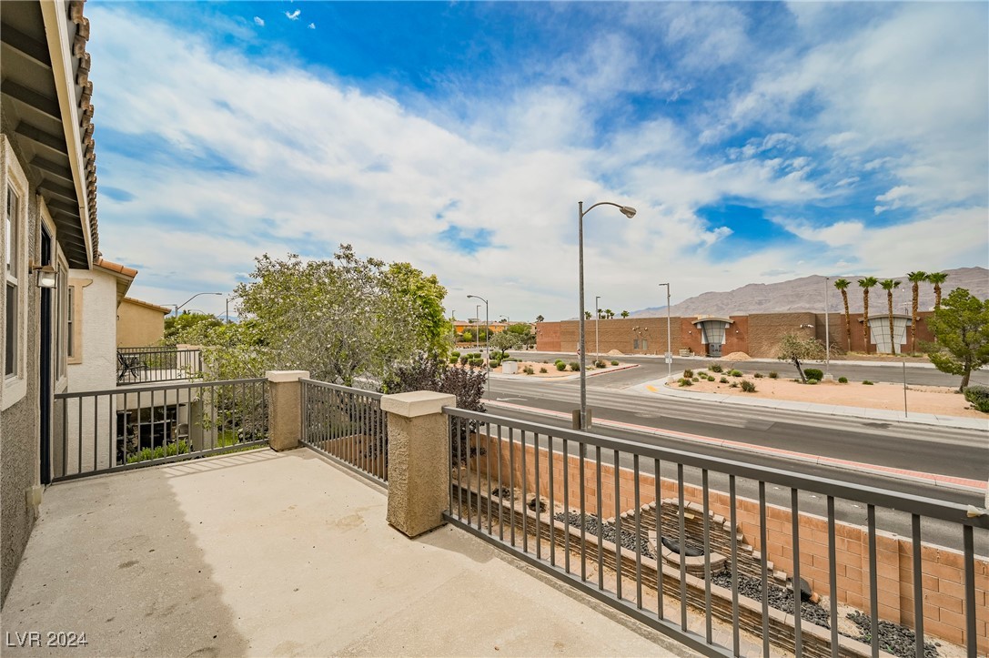 1928 La Calera Avenue