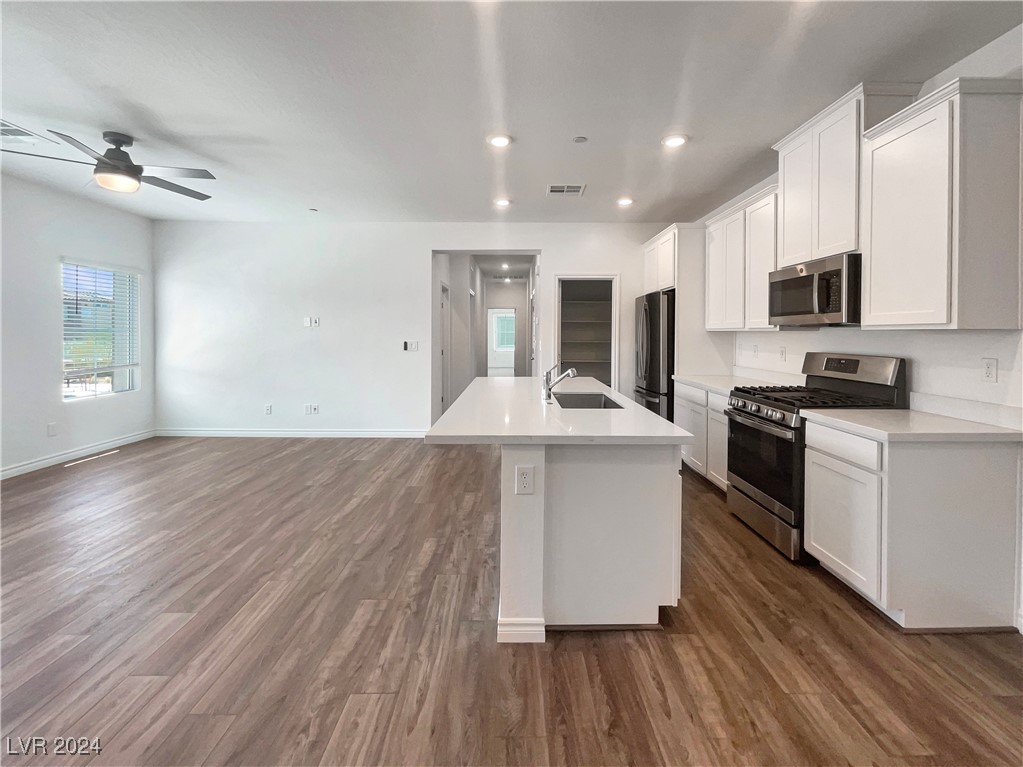 214 Cordelia Cove Avenue 426