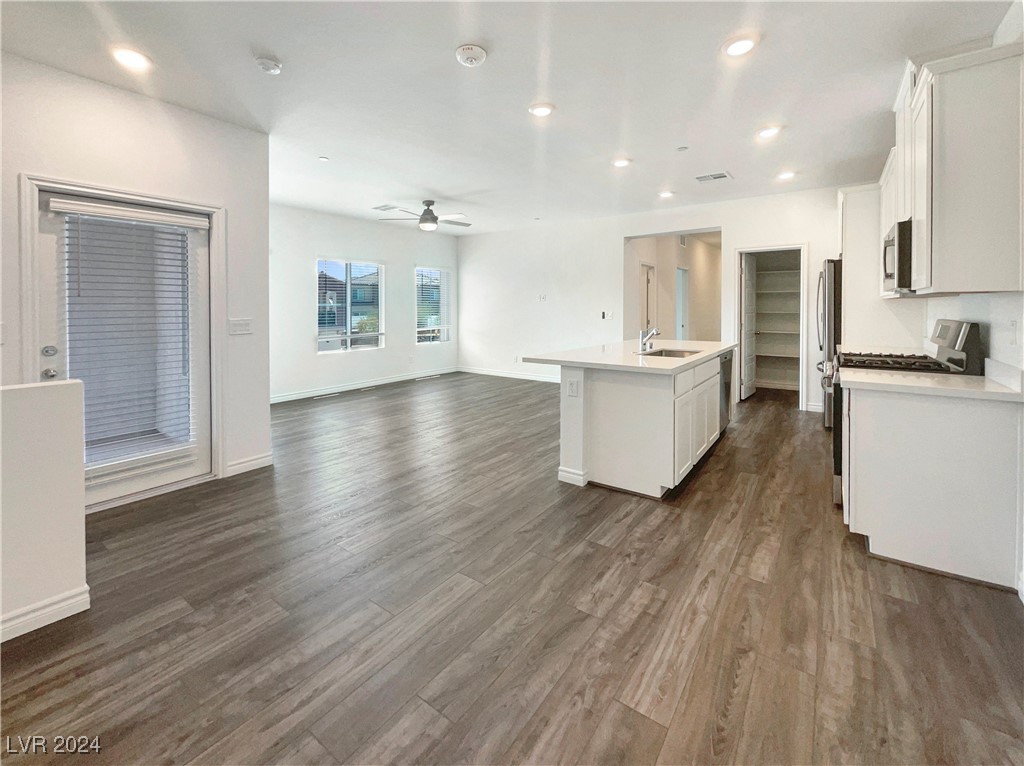 214 Cordelia Cove Avenue 426