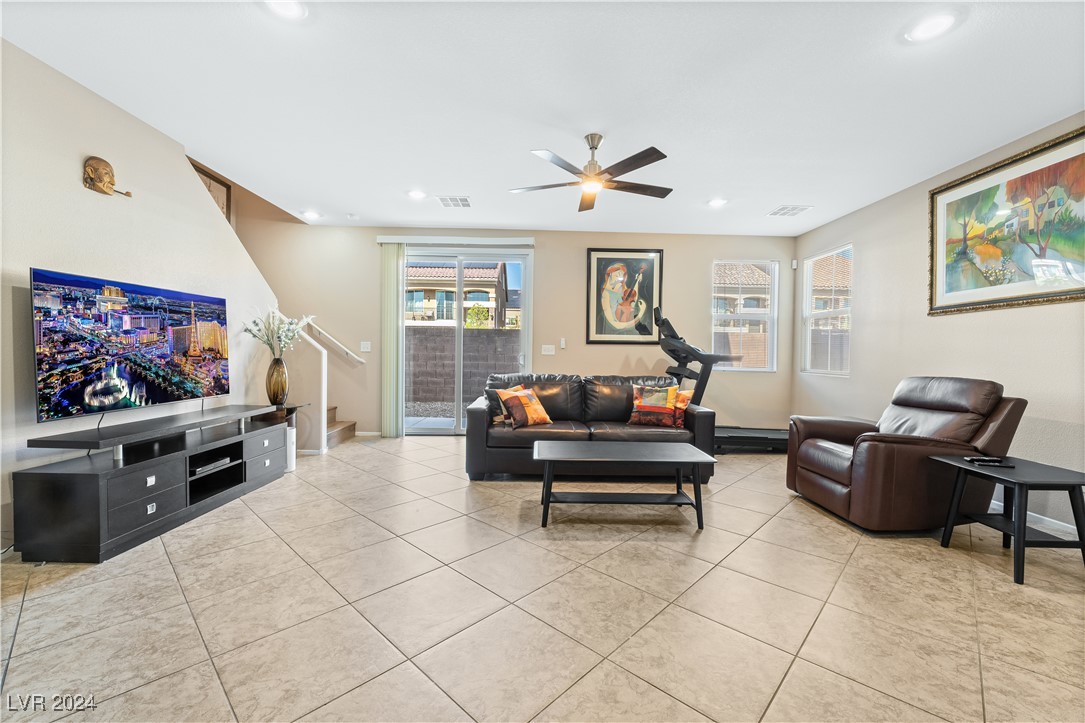 6255 West Arby Avenue 122