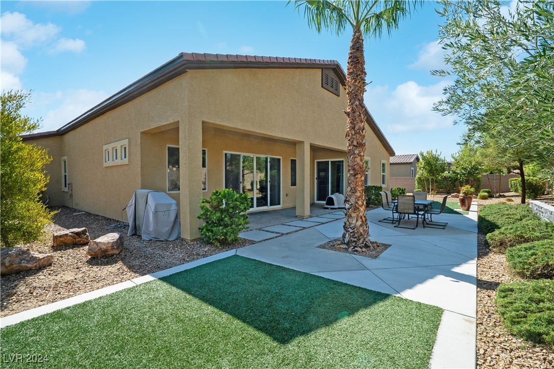 7107 Arabian Ridge Street