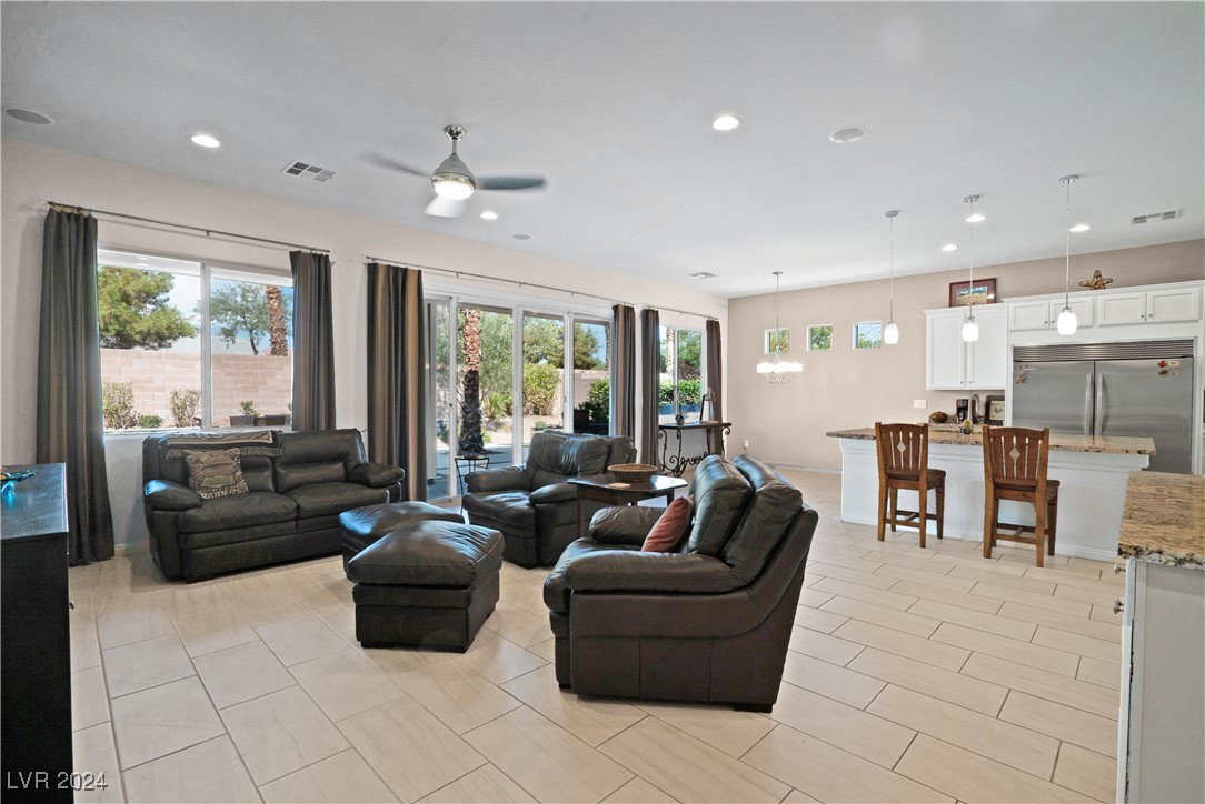 7107 Arabian Ridge Street