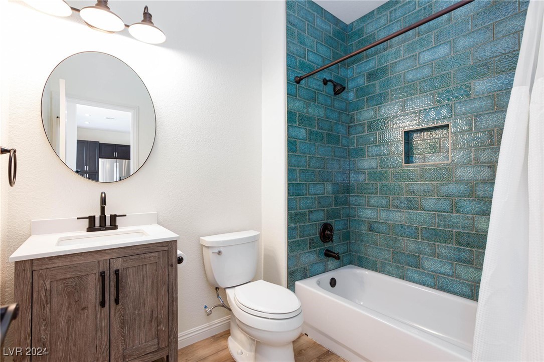 668 Peachy Canyon Circle 202