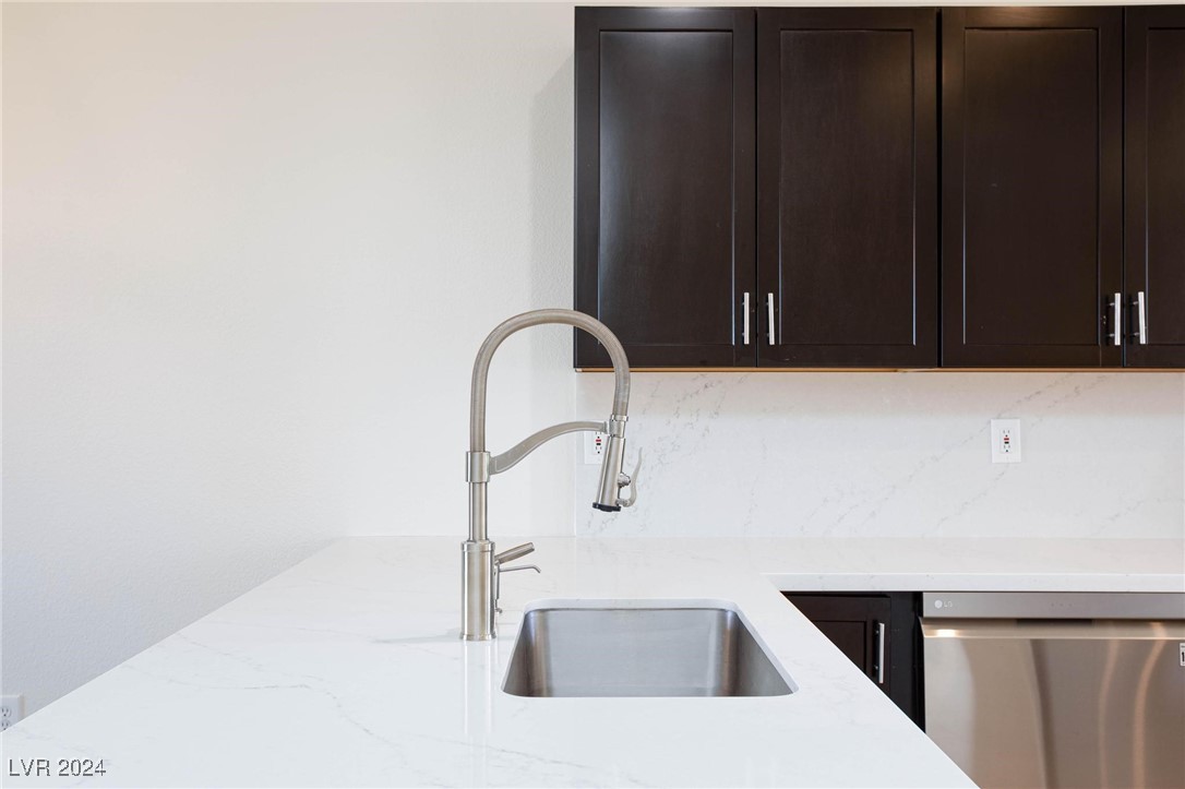 668 Peachy Canyon Circle 202